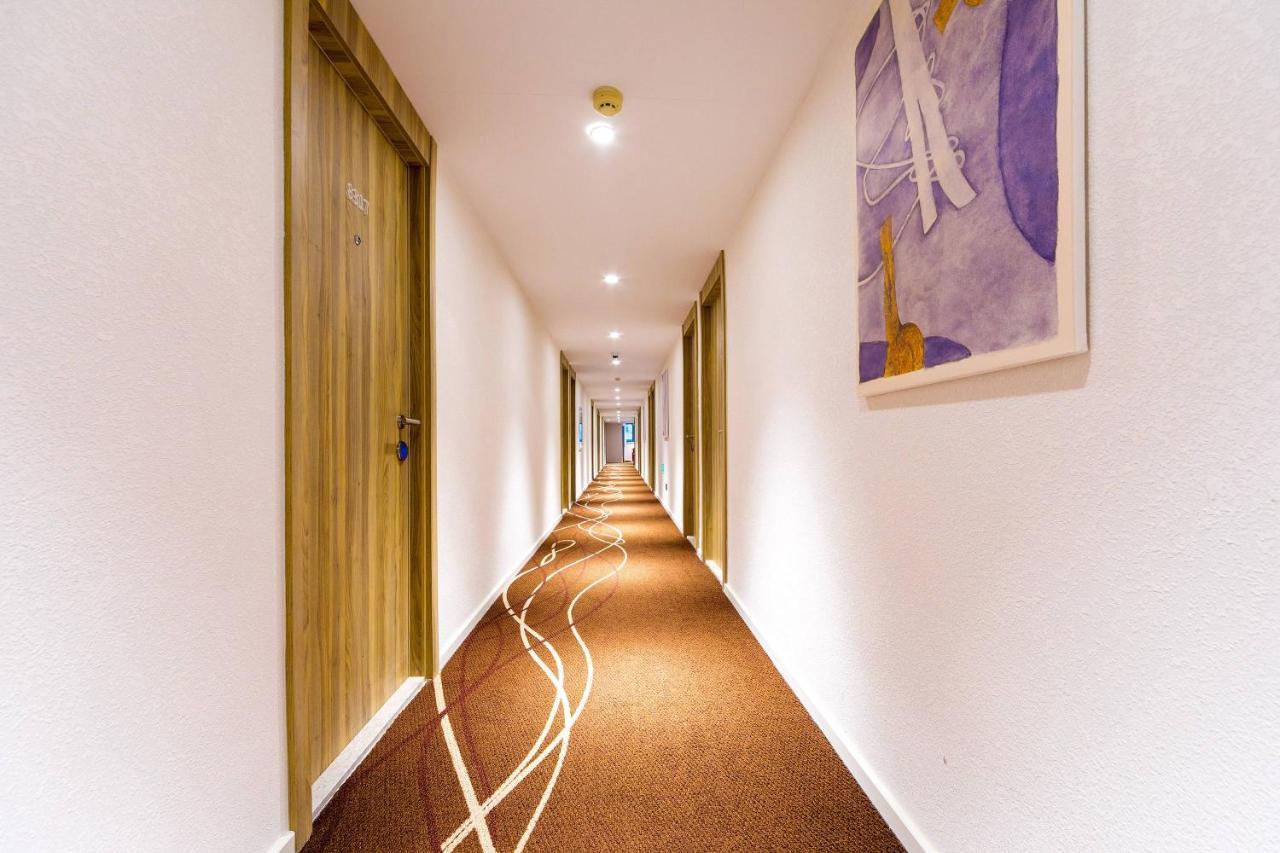 Hanting Premium Hotel Shanghai Hongqiao West Zhongshan Road Exterior photo
